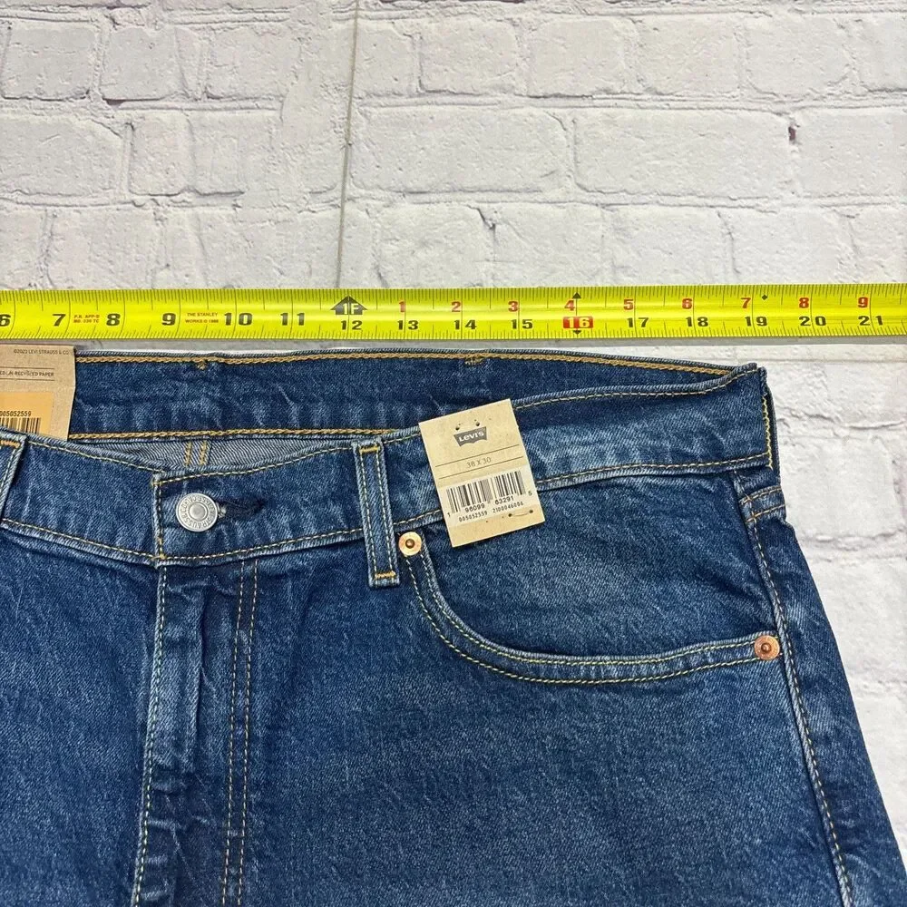 NWT Levi's 505 Regular Straight Jeans Men Size 38x30 Blue Denim C131 -11